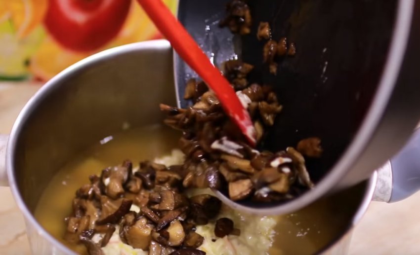 Вкусный рецепт сырного крем-супа с грибами
