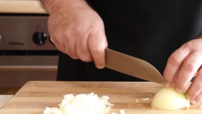 Рецепт вкусной тушёной картошки с шампиньонами