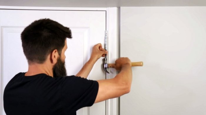 3 способа поправить провисшую дверь