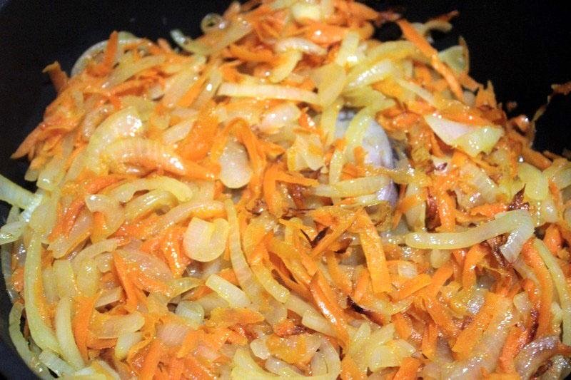 рецепт тушеного минтая с морковью и луком пикантная закуска