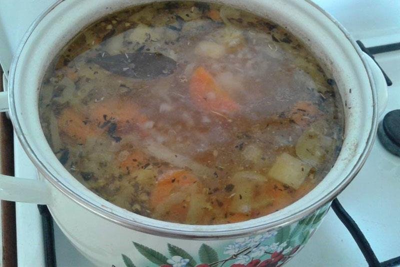 сытный суп с гречкой