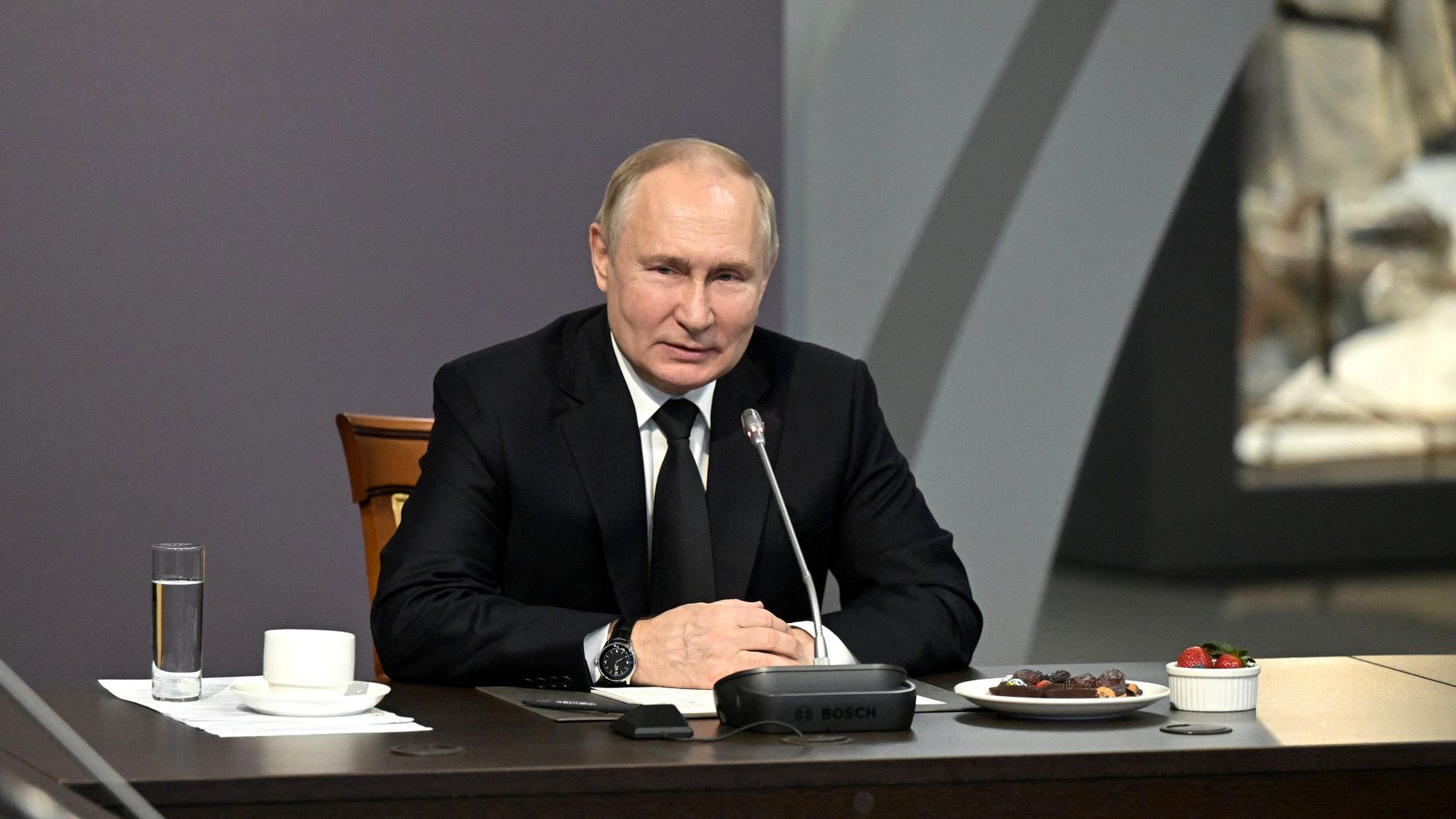 Владимир Путин наградил дирижера Башмета в юбилей