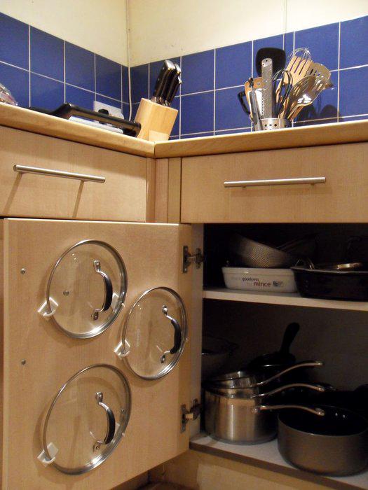 Легкая хитрость найти место для крышек посуды