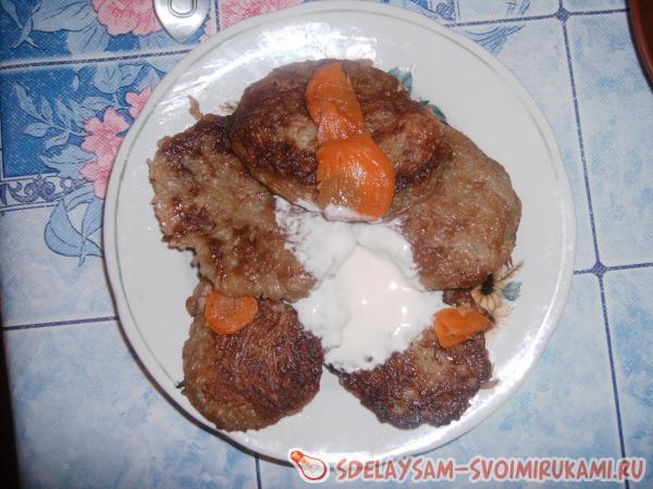 Картофельные оладьи с мясом
