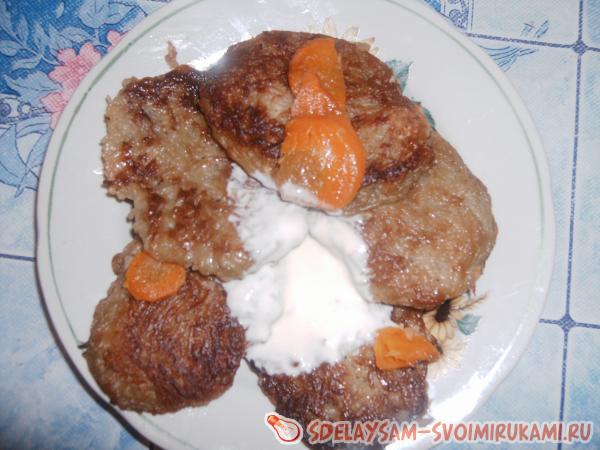 Картофельные оладьи с мясом
