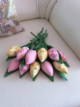 Восхитительный букет из тильда тюльпанов своими руками