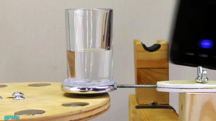Как вскипятить воду с помощью магнитов