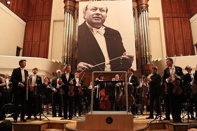 Российский скрипач Вадим Репин выступил в Афинах по случаю юбилея оркестра