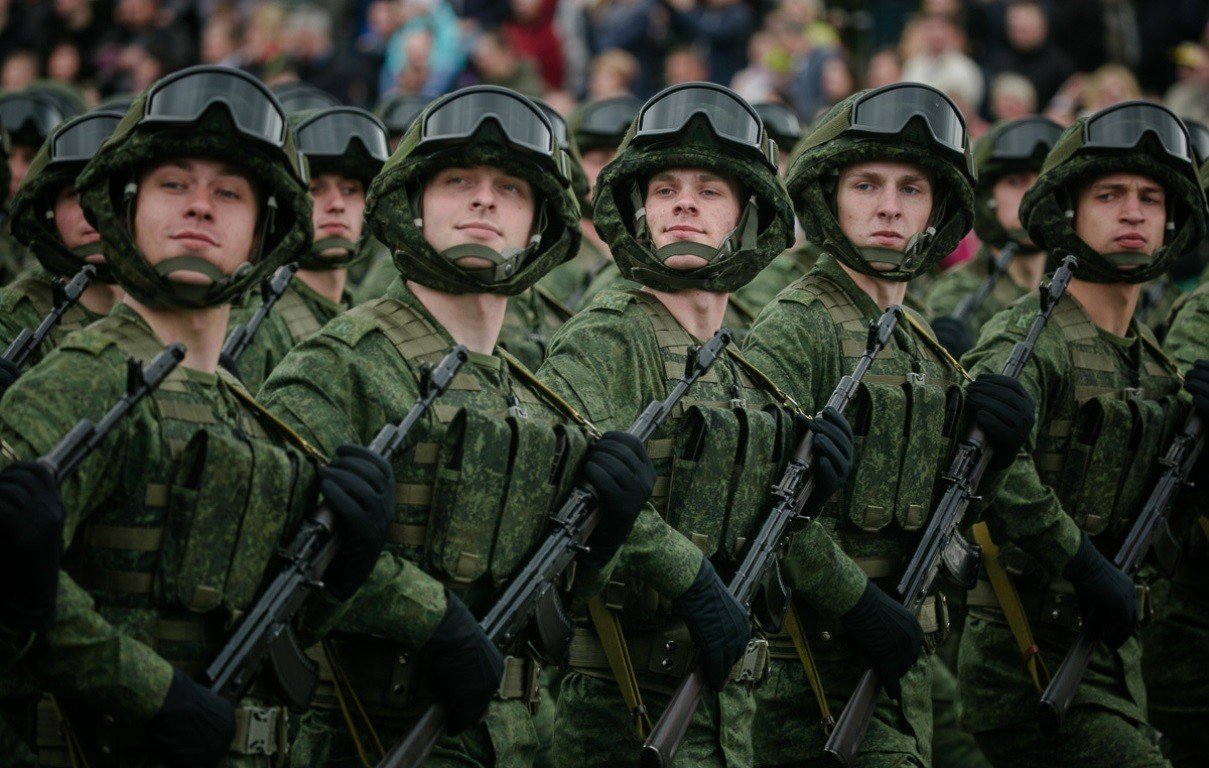 В Беларуси отмечают День защитников Отечества