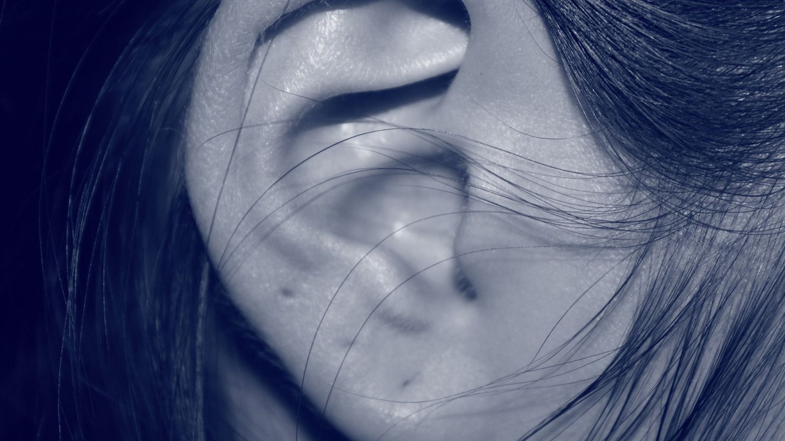 Невролог Чудинская связала звон в ушах с доброкачественной опухолью