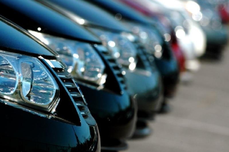 Автодилеры РФ хотят повысить цены на автомобили, ввезённые по системе параллельного импорта