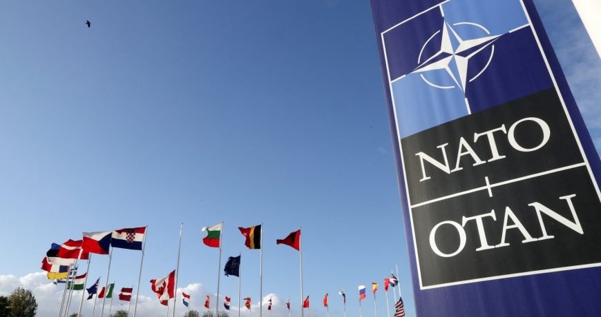 Спасти ситуацию: экс-генсек НАТО предложил отправить войска альянса на Украину