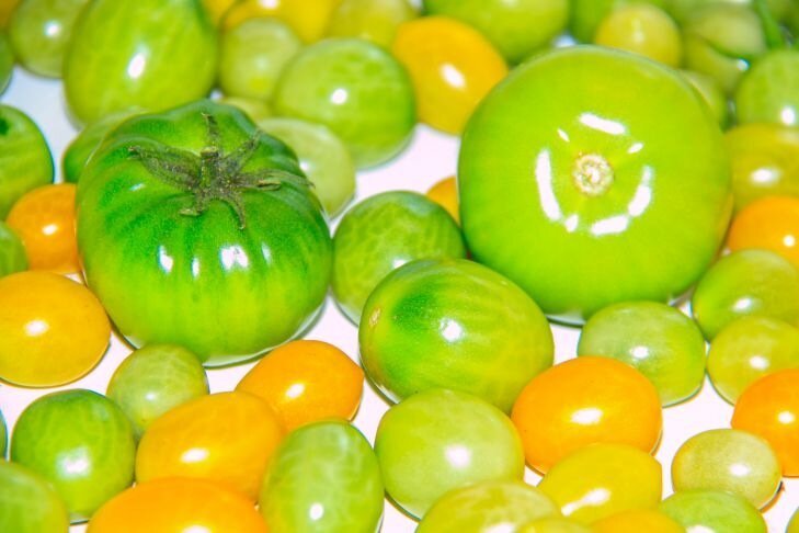 Что можно приготовить из зеленых помидоров: 4 неожиданных варианта