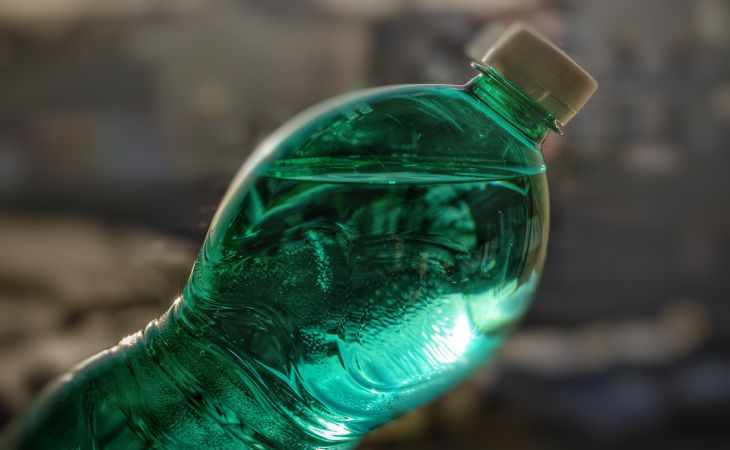 10 способов быстрой уборки с газированной водой
