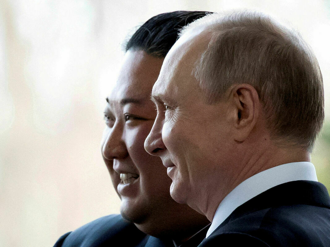 Диктаторы Северной Кореи и России.  Фото: Александр Земляниченко/Пул через REUTERS