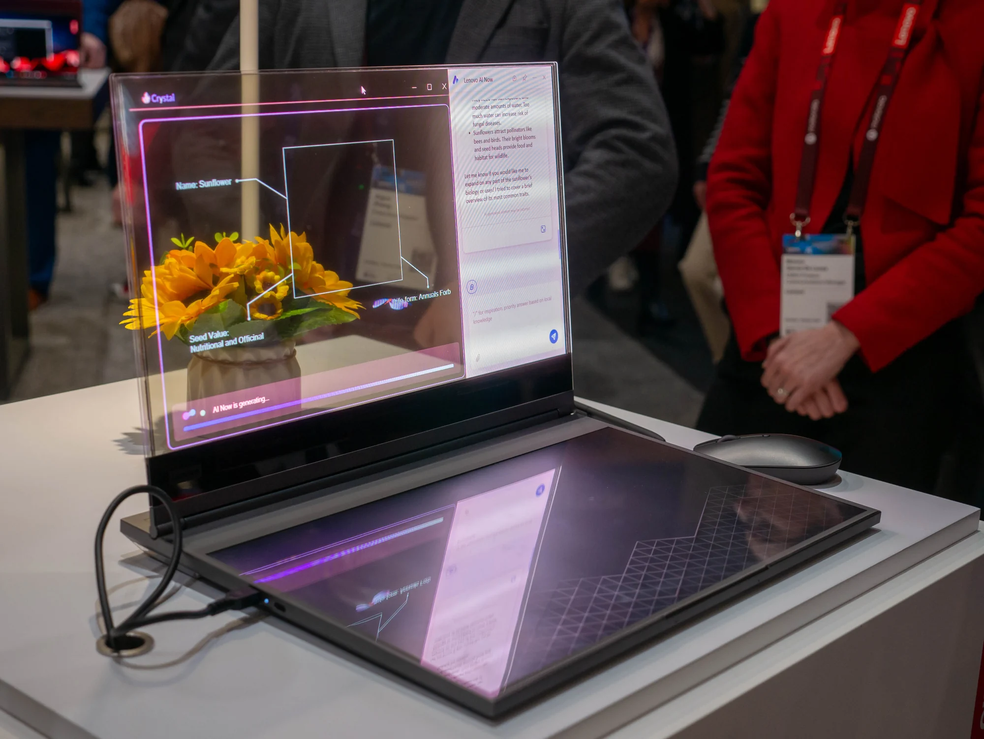 Lenovo продемонстрировала футуристический ноутбук ThinkBook с прозрачным дисплеем