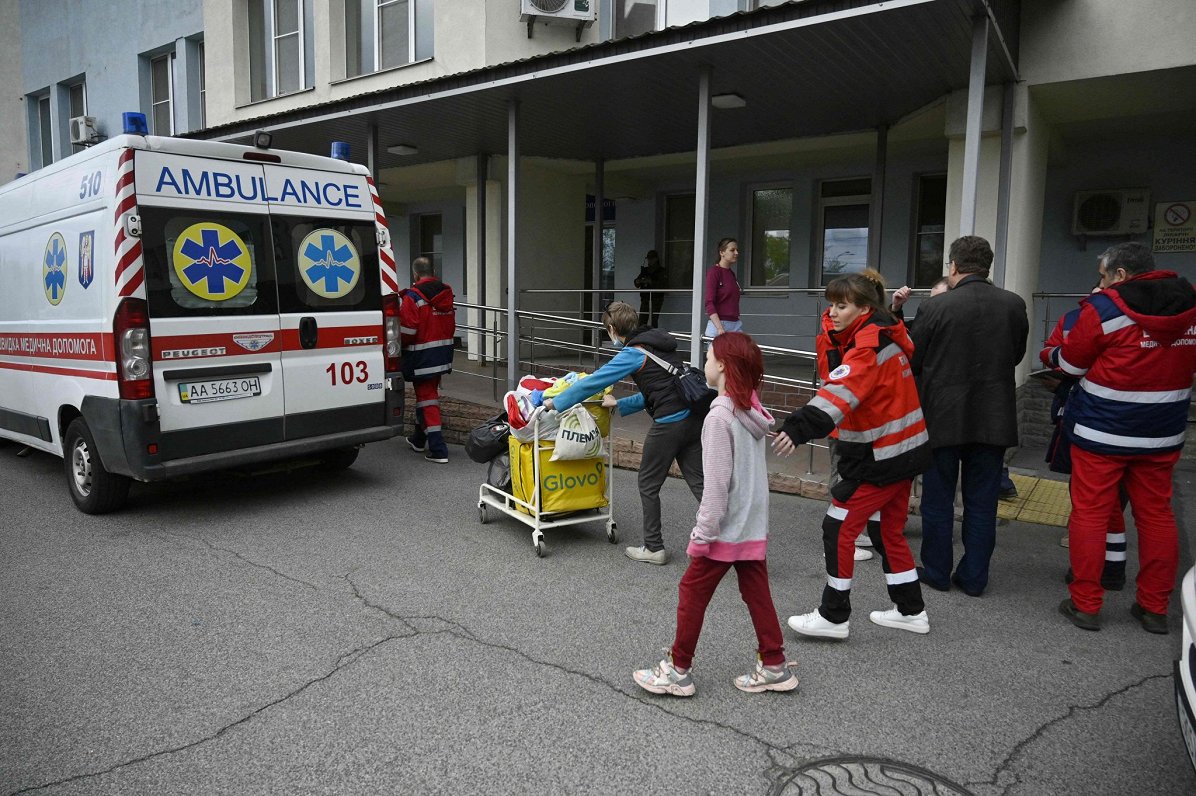В Киеве эвакуируют пациентов двух больниц